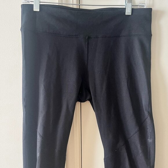 Fabletics Ankle Crop Leggings Mid Rise Black Mesh Animal Print Size Medium - Picture 2 of 5